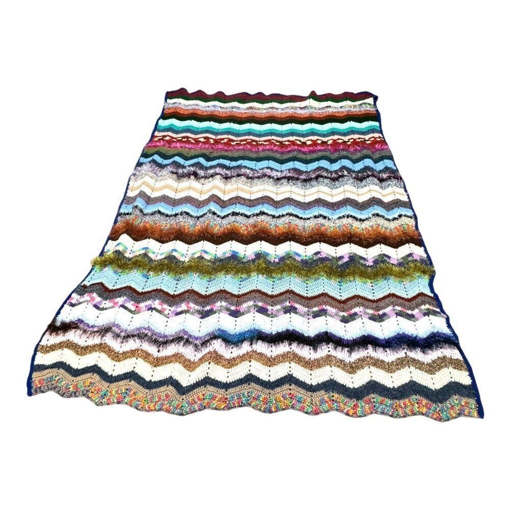 Handmade Crochet Chevron Glitter Yarn Boho Afghan Blanket Cozy & Warm 70x53 - Picture 5 of 5